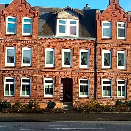 Hugos Haus & Berthas Haus Hotel apartamentowy Eckernförde