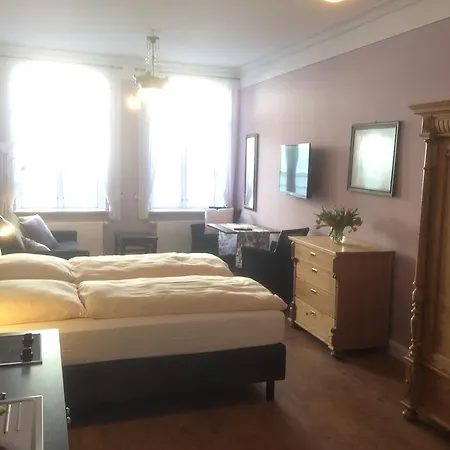 Hugos Haus & Berthas Haus Апарт-отель 3*